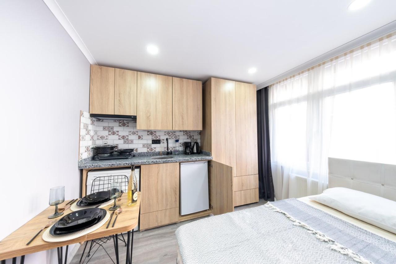 Kral Hotel Istanbul Exterior photo